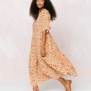 The Theo Dress Petites in Butterfly Garden